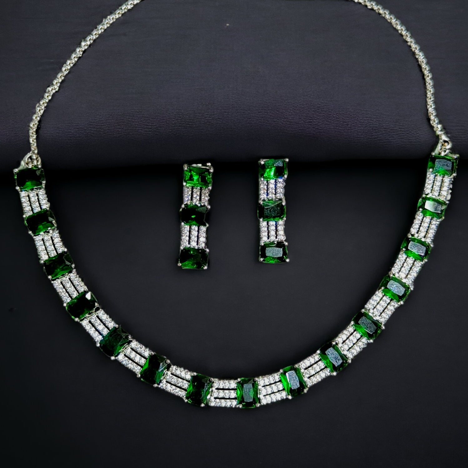 FW Emrald Green A D Stone Necklace with Earrings