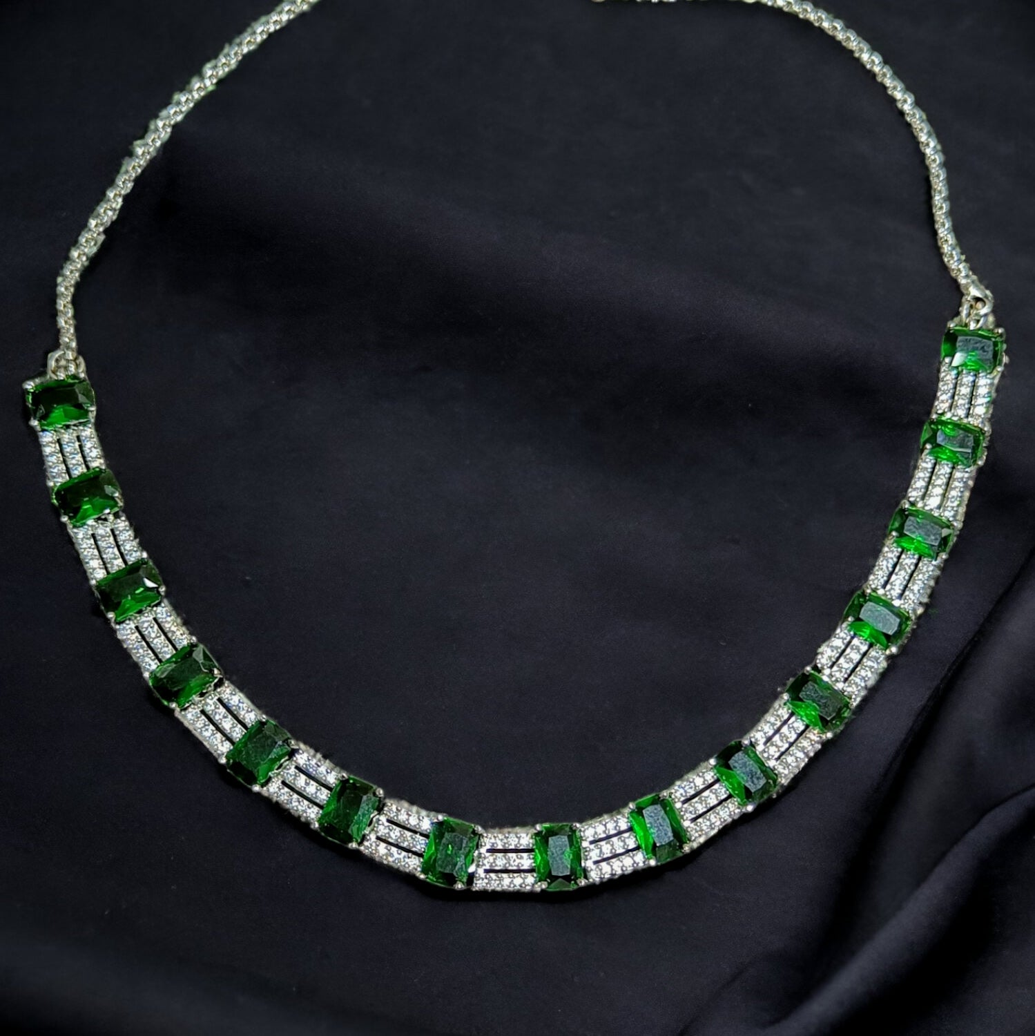 FW Emrald Green A D Stone Necklace with Earrings