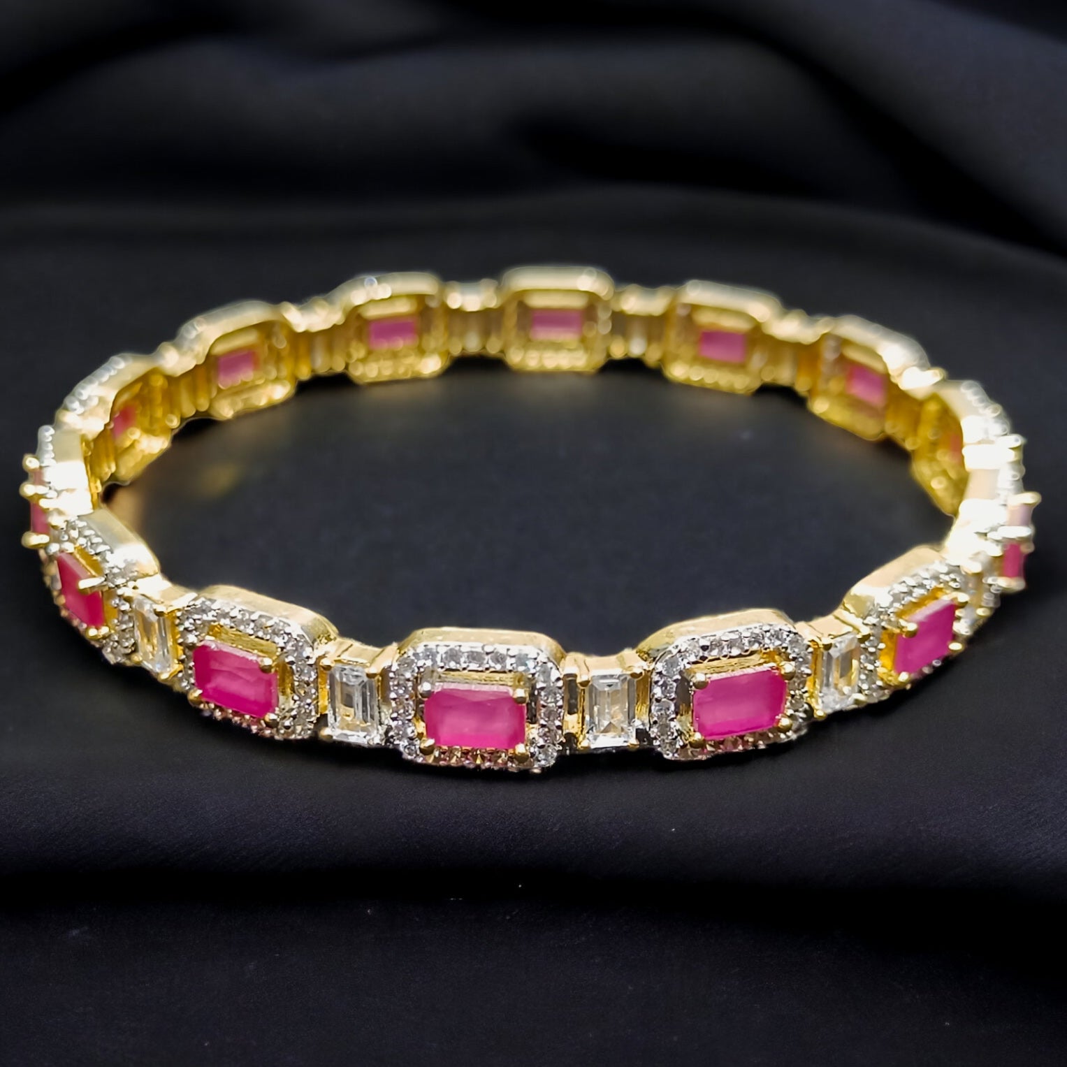 FW Luxury Gold Plated Ruby Stone Bangles