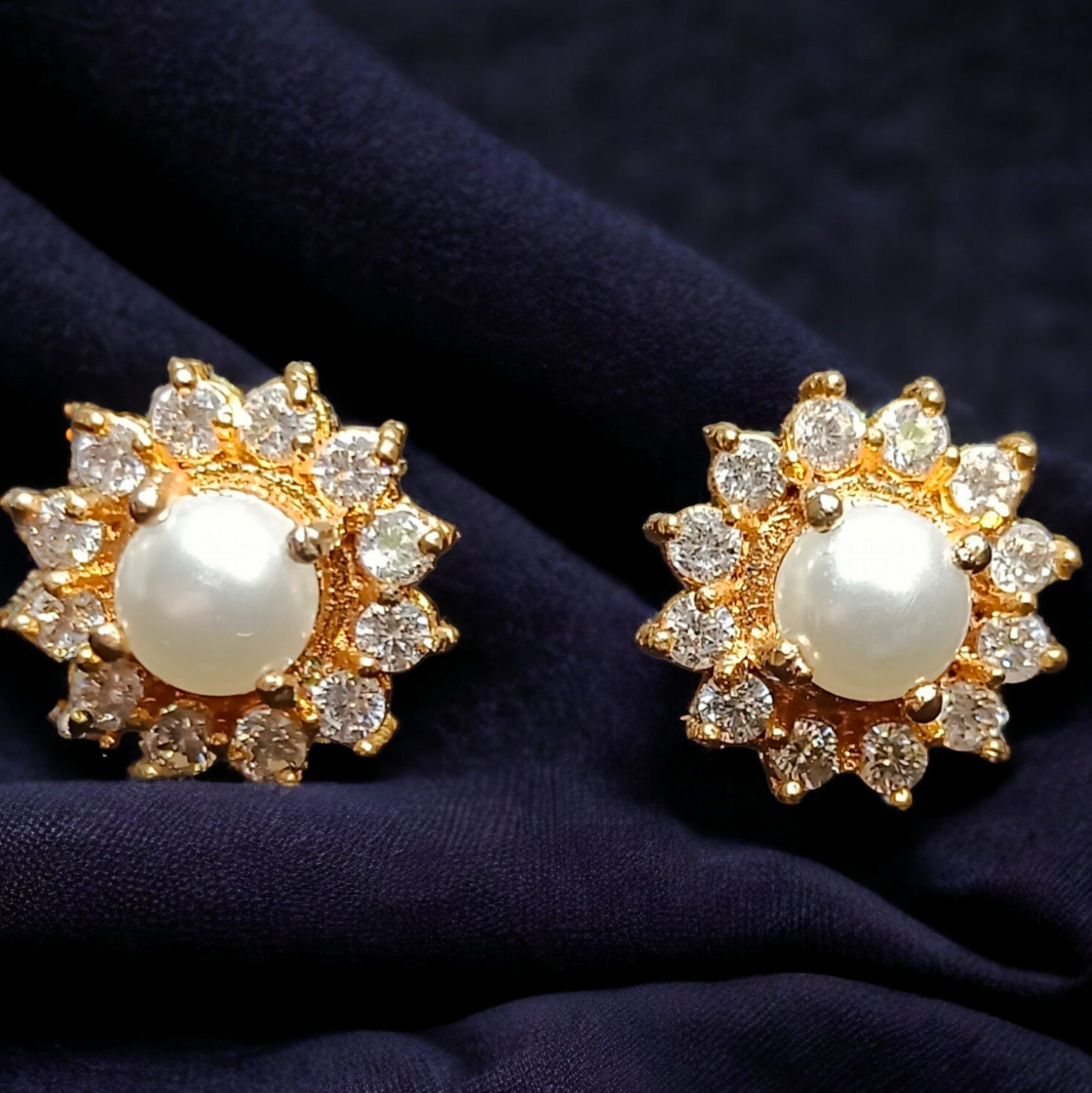 FW Premium A D Stone Pearl Studs