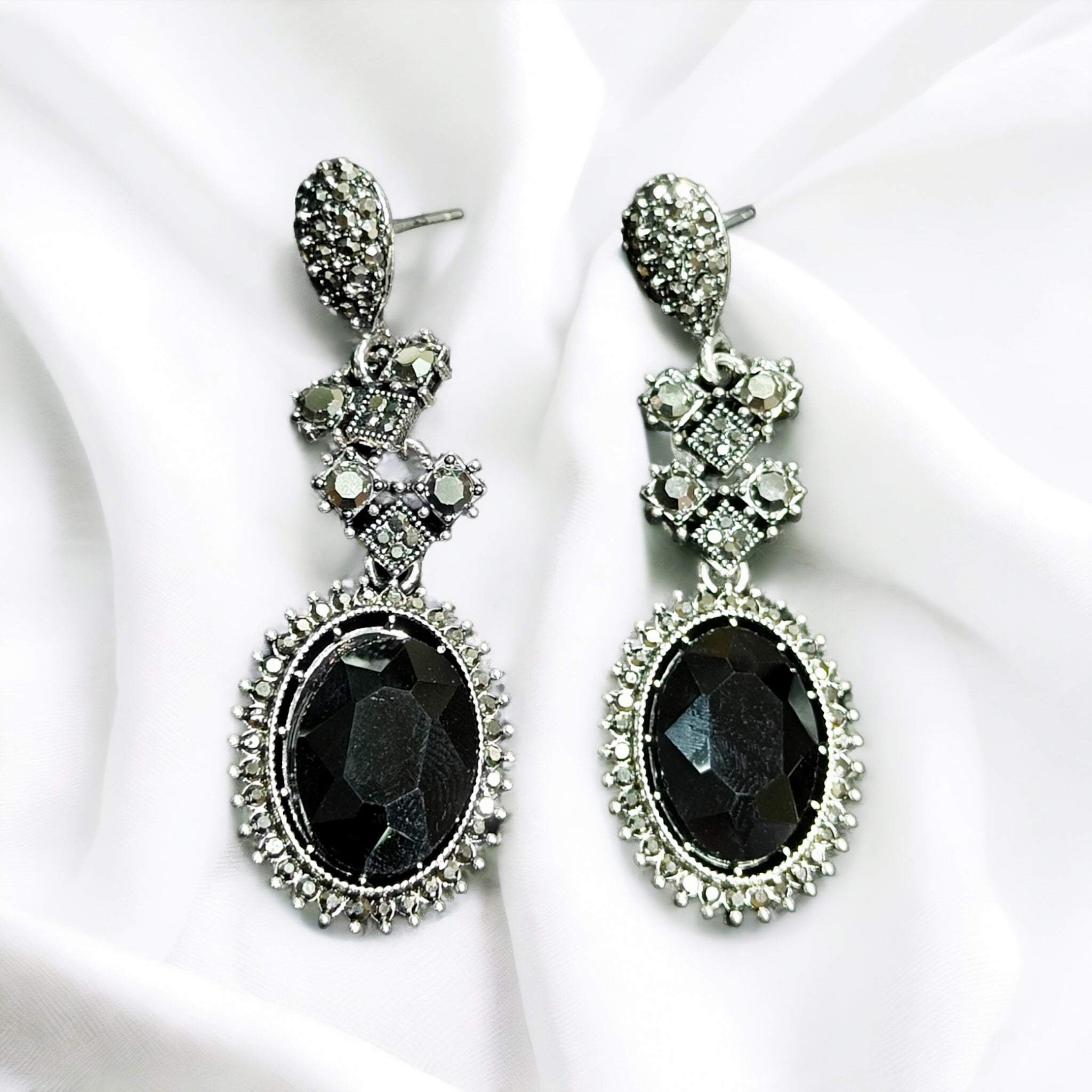 FW German Silver Black Dangling Oxidized Earring