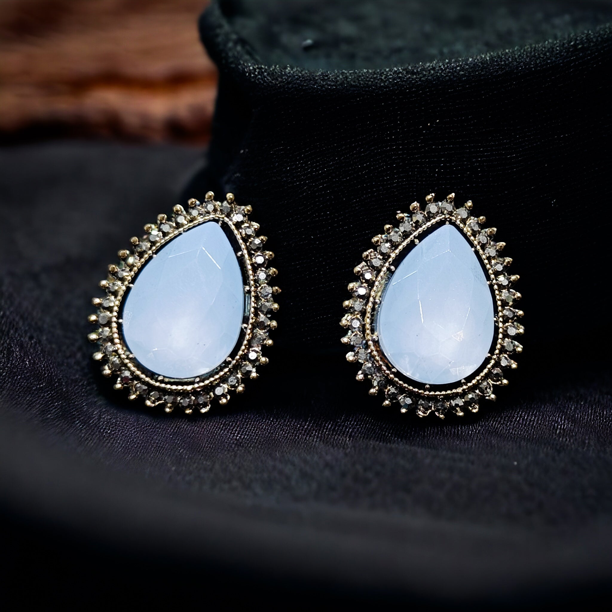 FW Aqua Blue Oxidized Stud