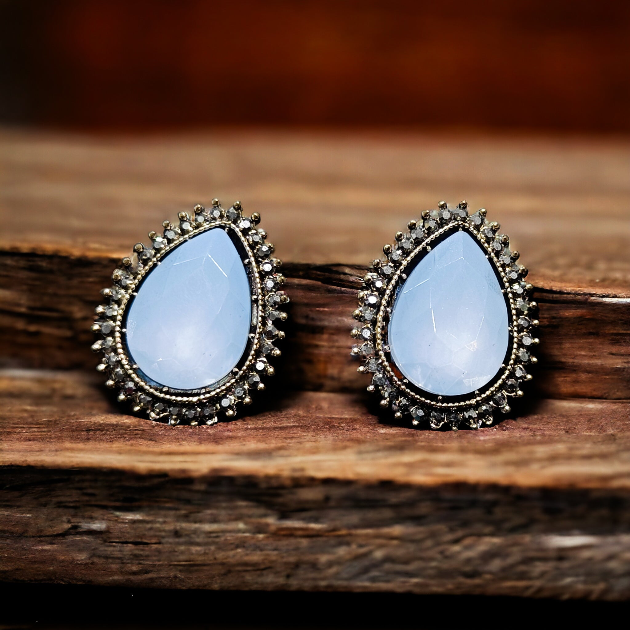 FW Aqua Blue Oxidized Stud