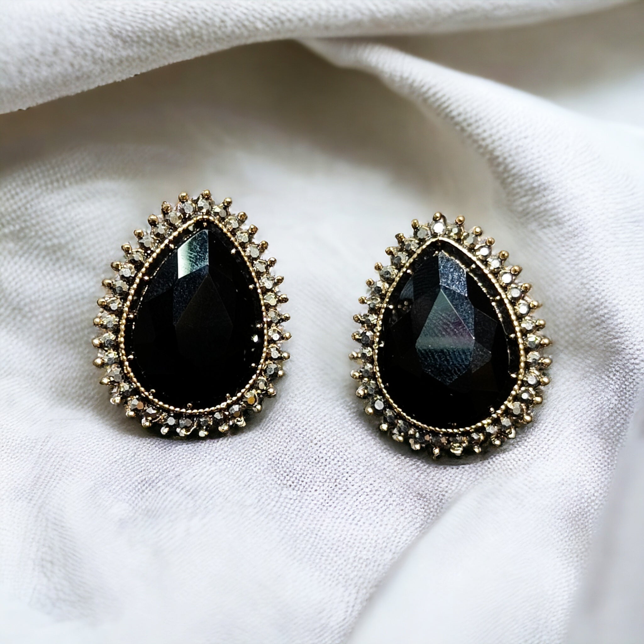 FW Black Oxidized Stud