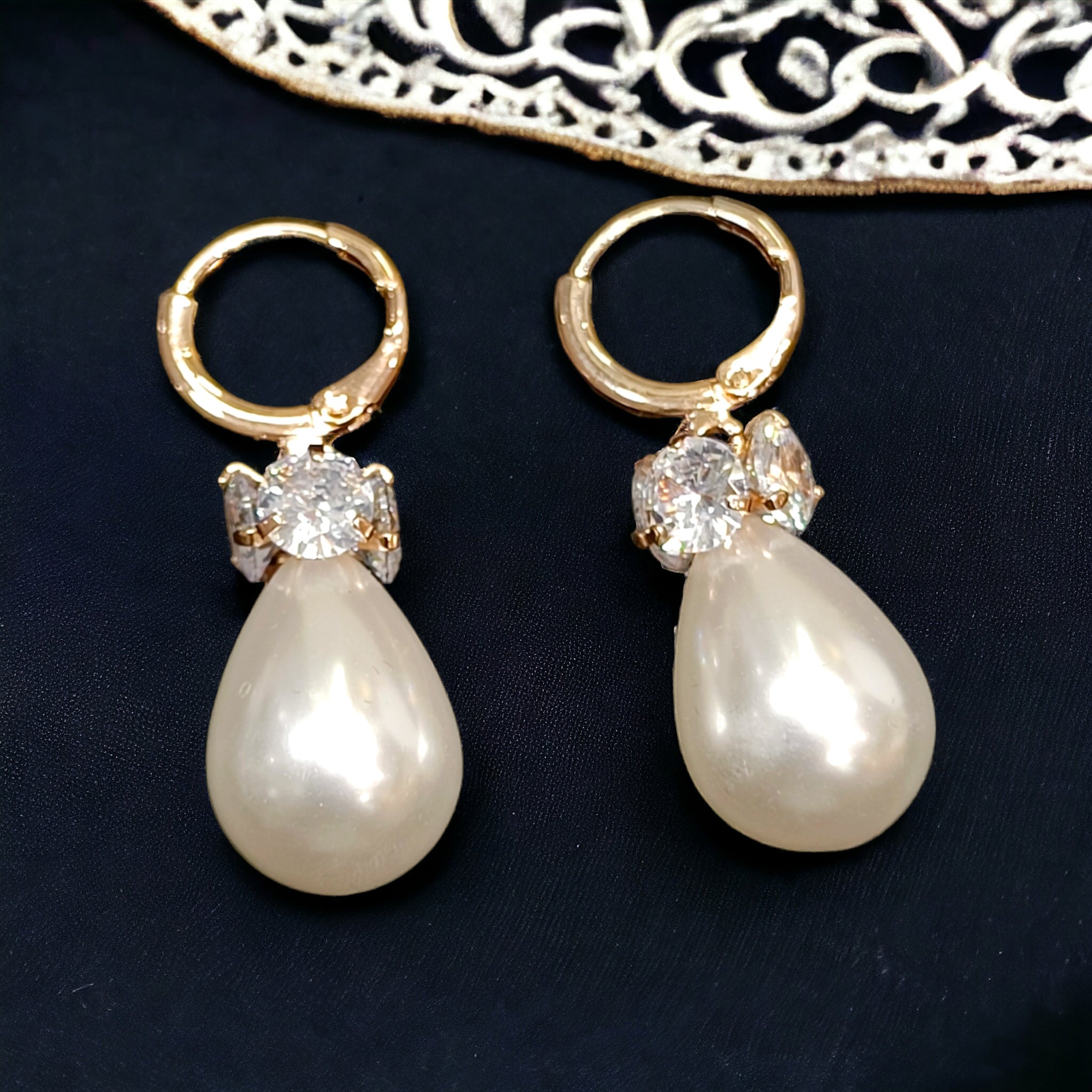 FW White Pearl with CZ Stone Bali Western Earring