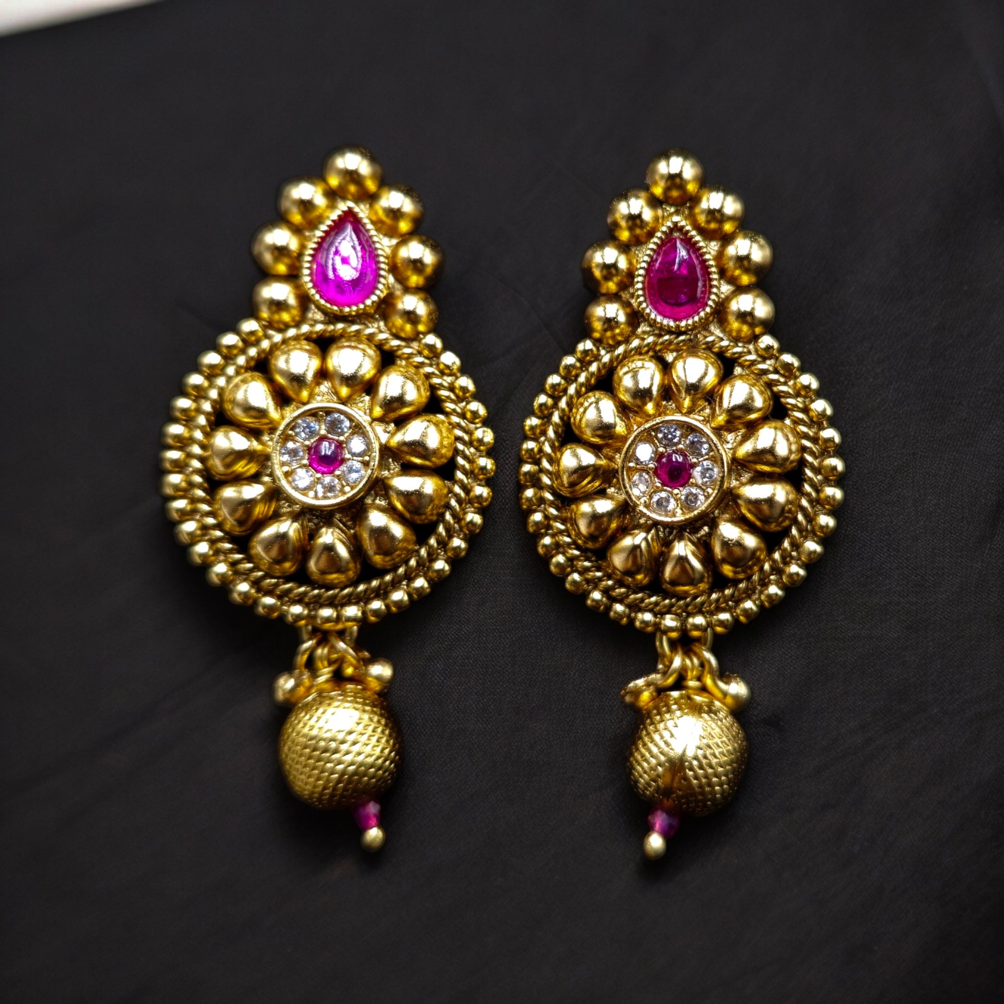 Gold Plated Antiue Ruby Necklace with Earrings