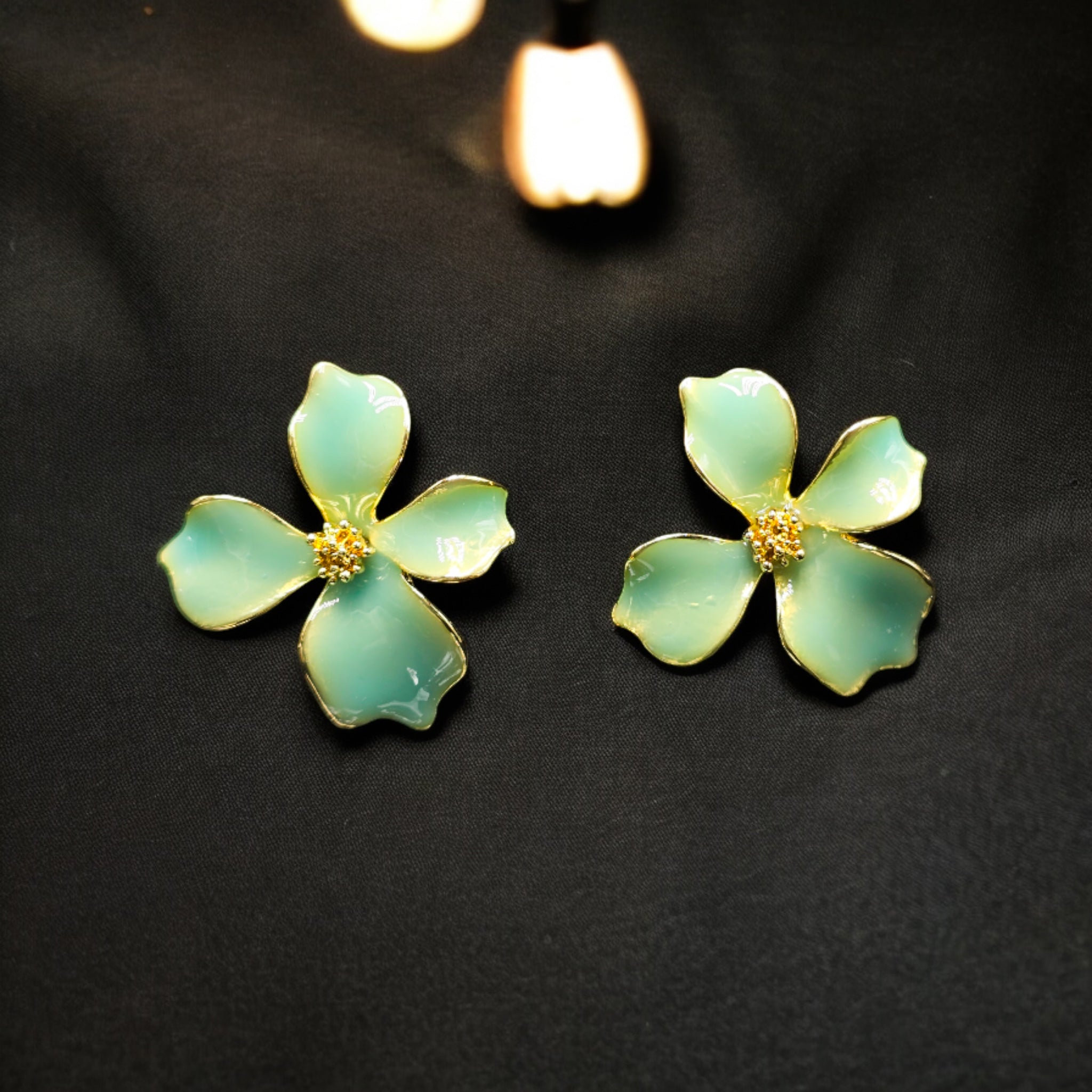 FW Pastel Green Voguish Flower Studs