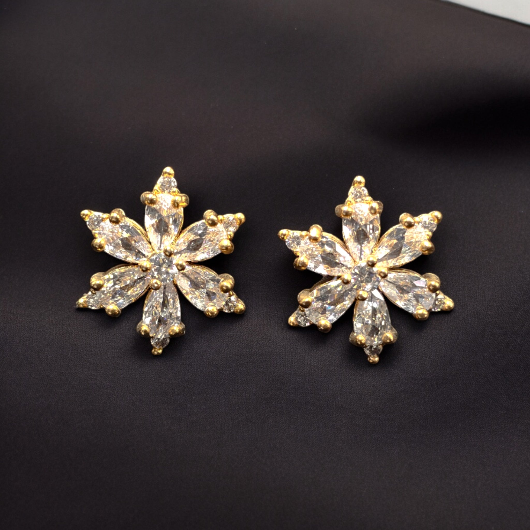 FW Voguish CZ Studs