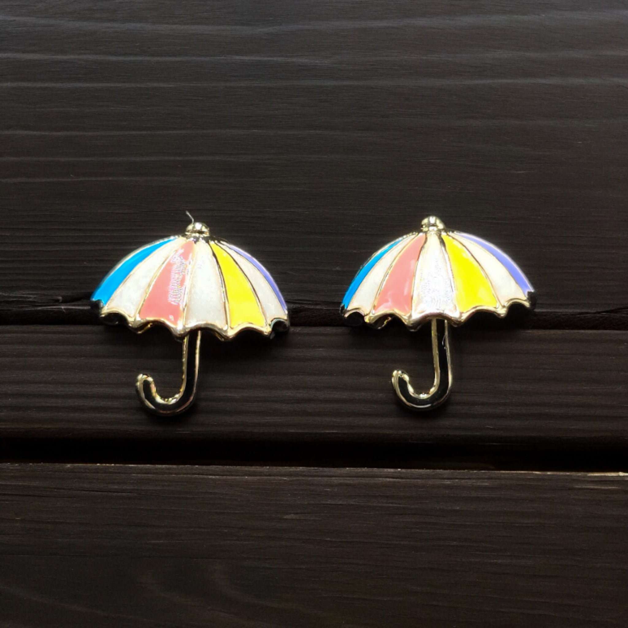 FW Multicolor Umbrella Studs