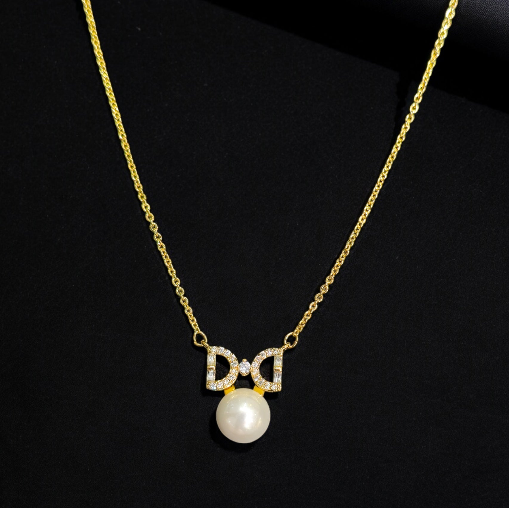 Gold Plated CZ White Pearl Chain Pednant