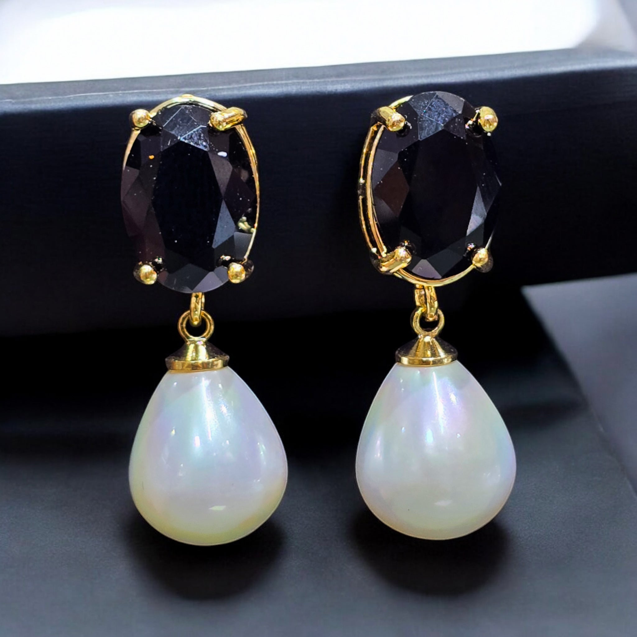 FW Black AD Western Earring with White Pearl