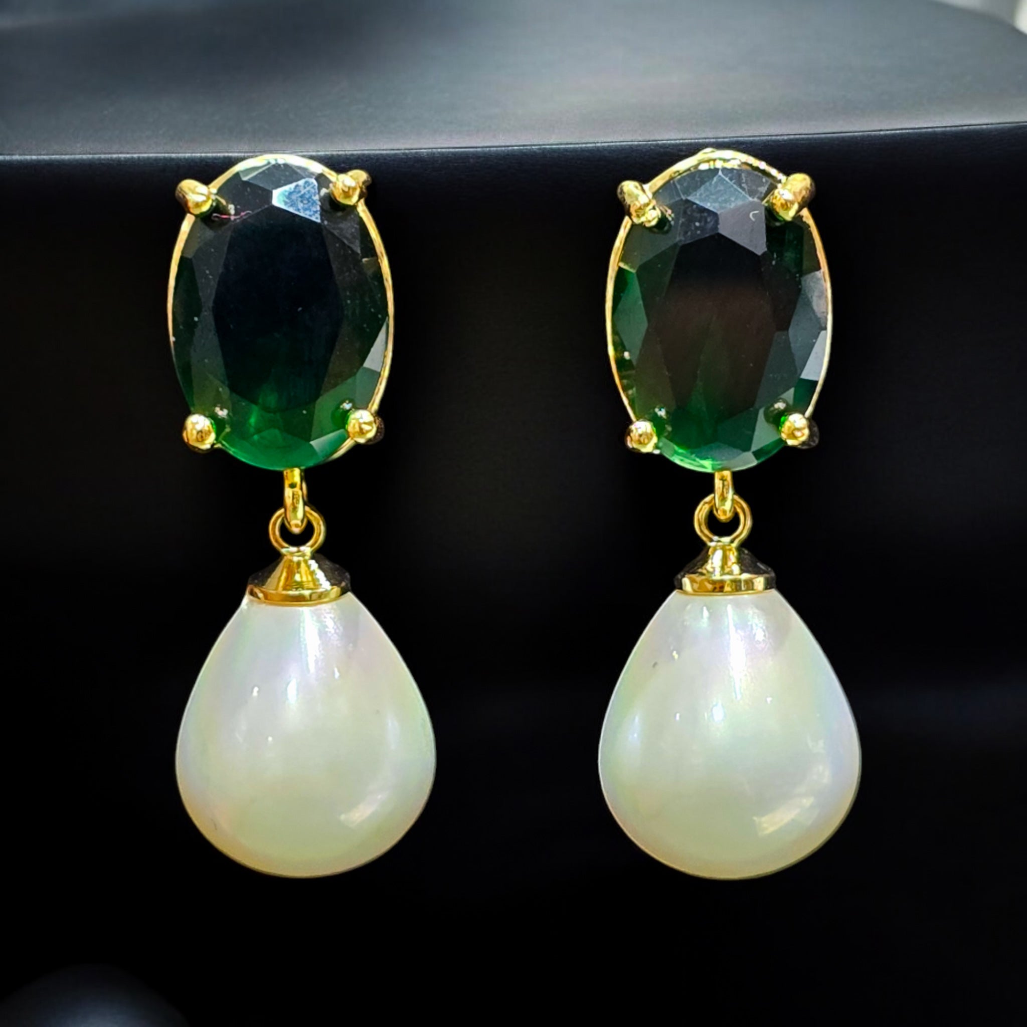 FW Green AD Western Earring with White Pearl