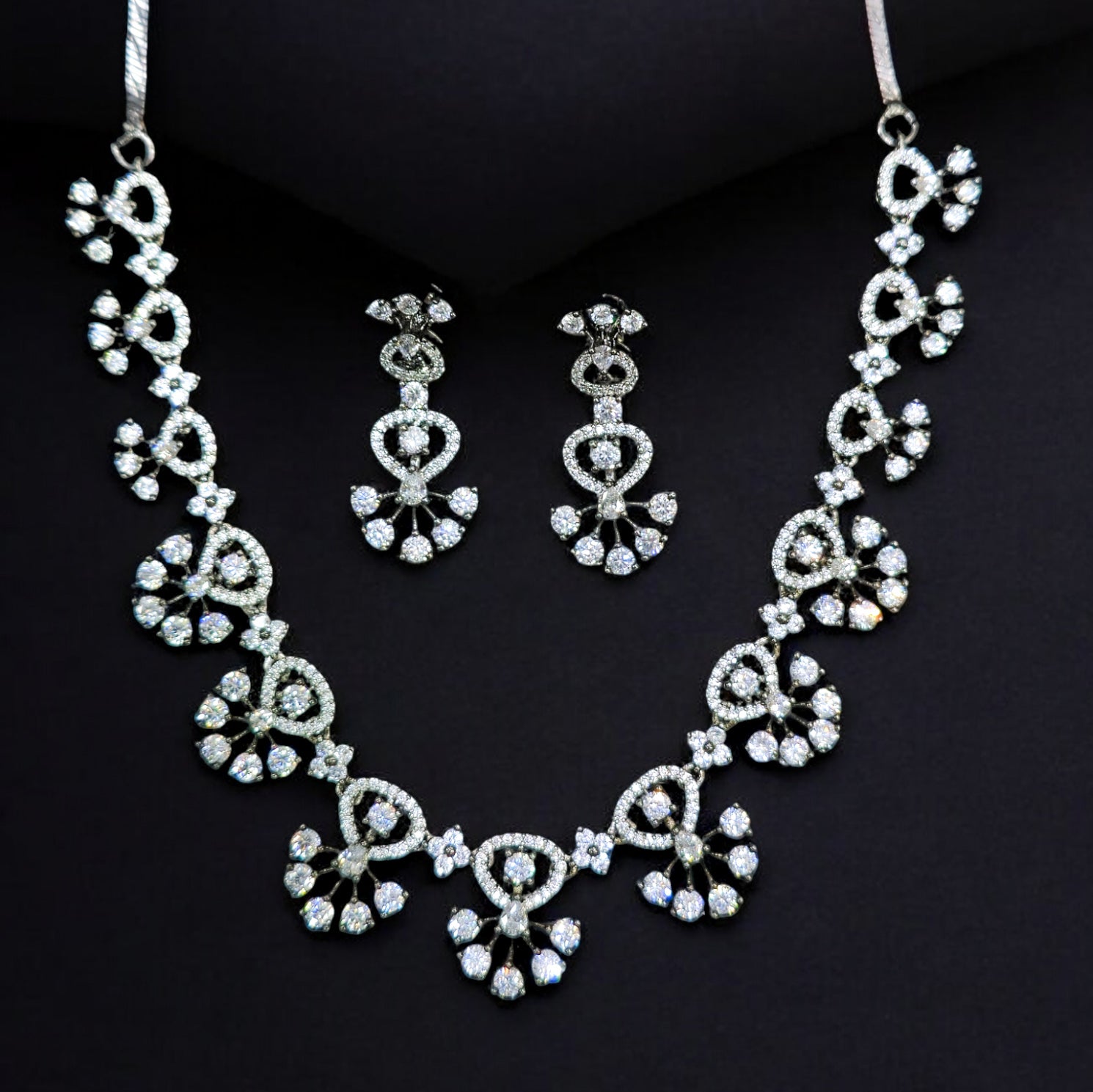 FW AD Black Plated Necklace with Earrings