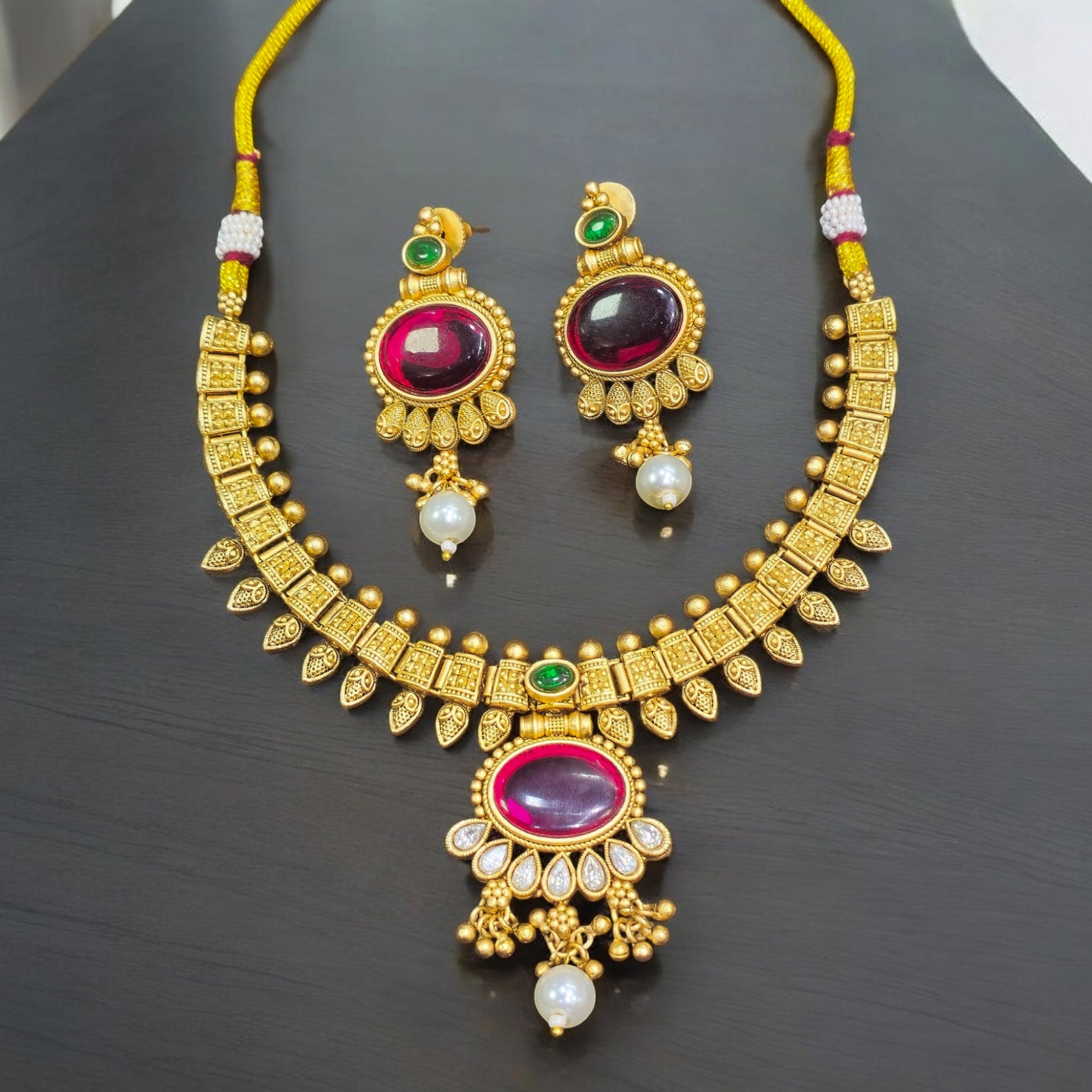 FW Maroon Stone Antique Necklace set with Earrings