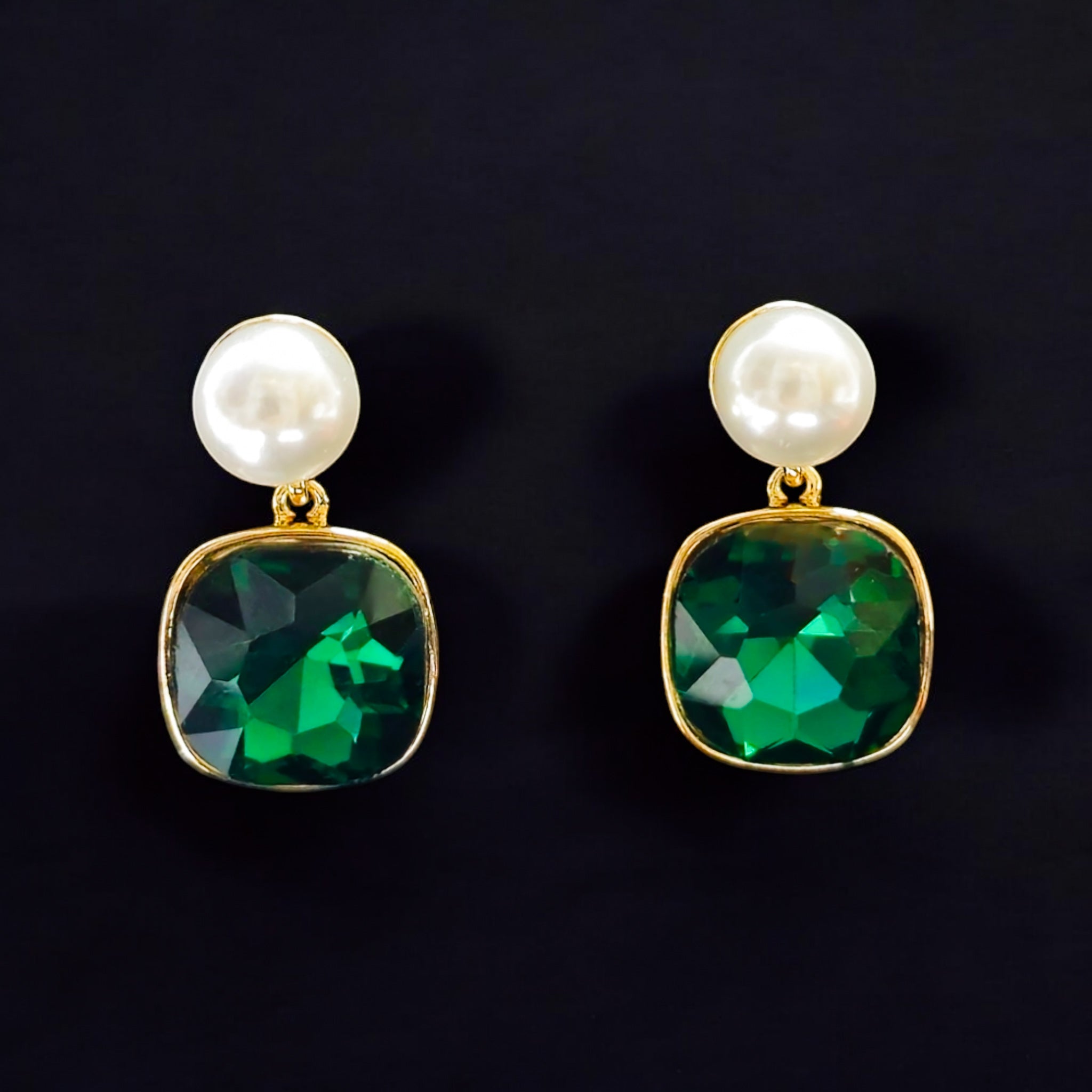 FW Green Stone Pearl Earring