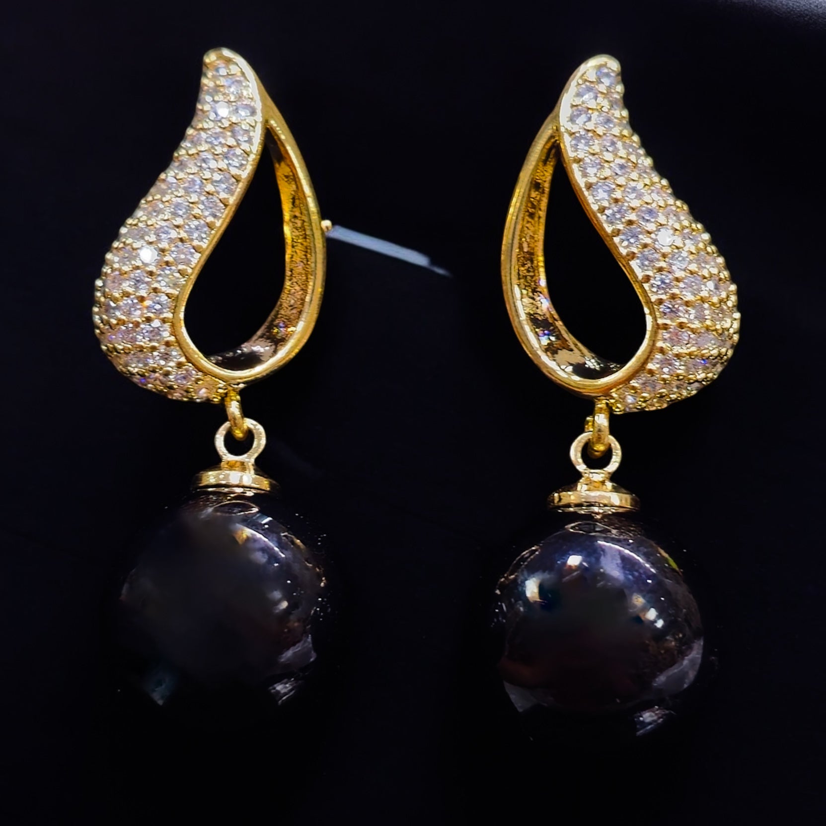 FW Black Pearl AD Stone Dangling Earring