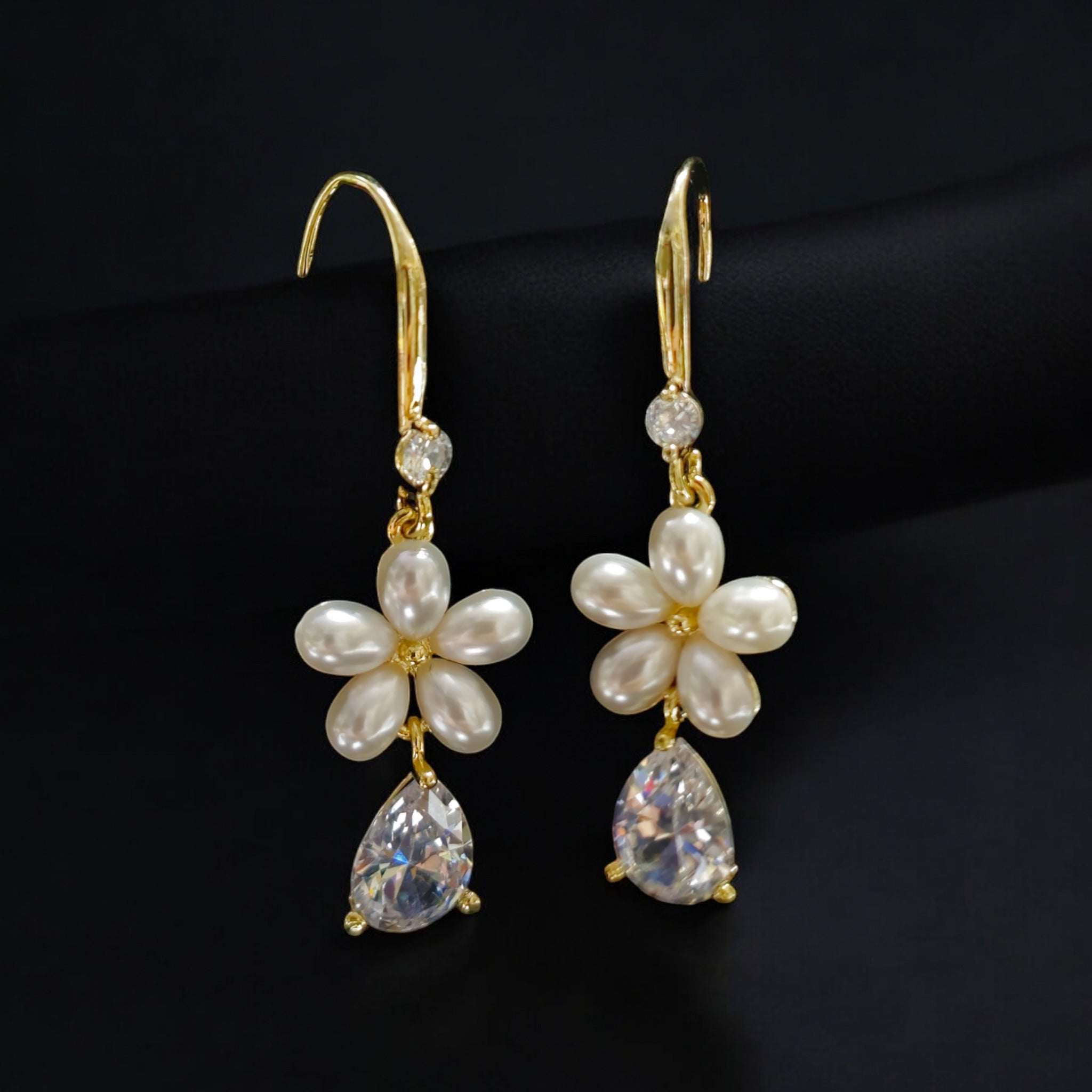 FW Gold Plated Pearl Dangling Earring