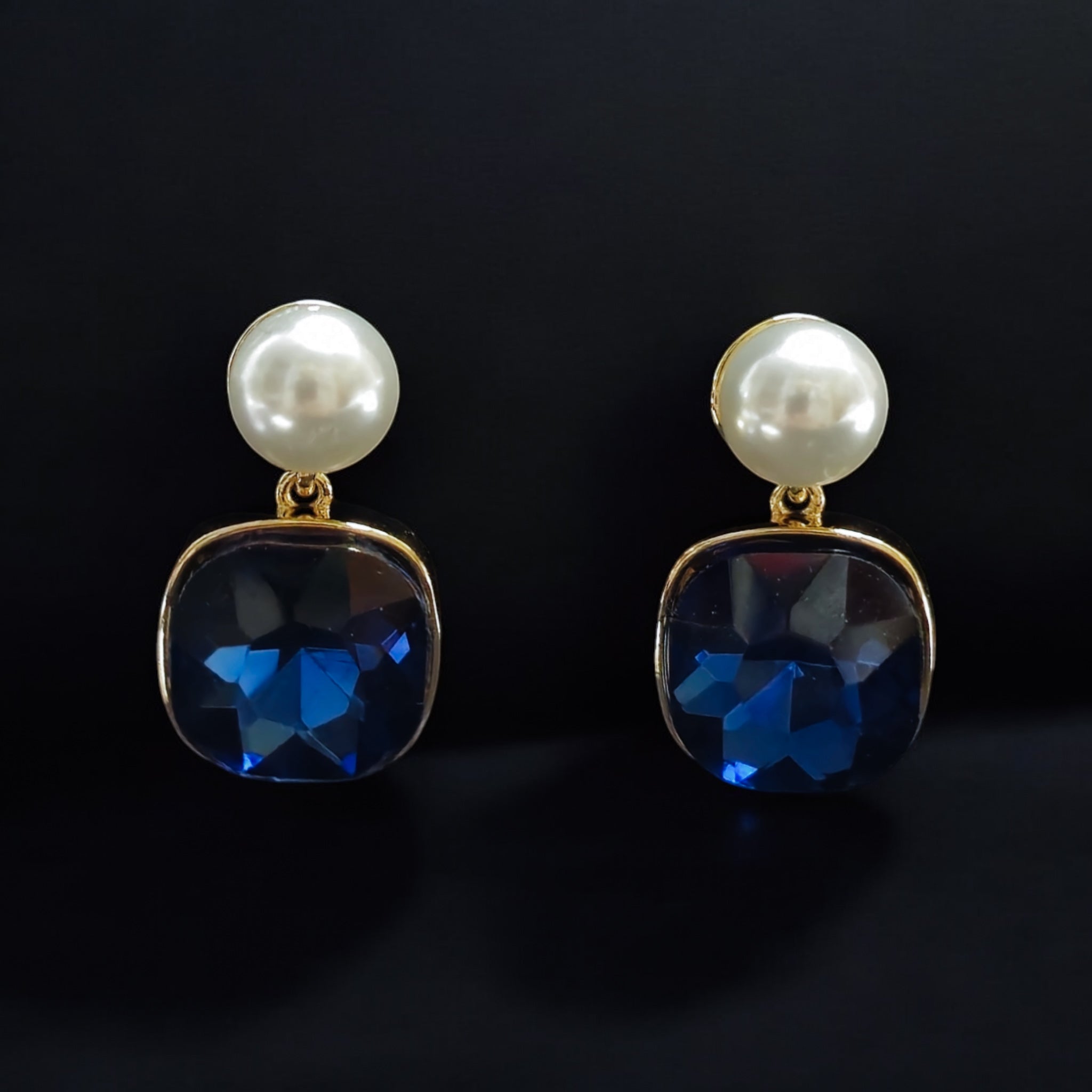 FW Blue Stone Pearl Earring