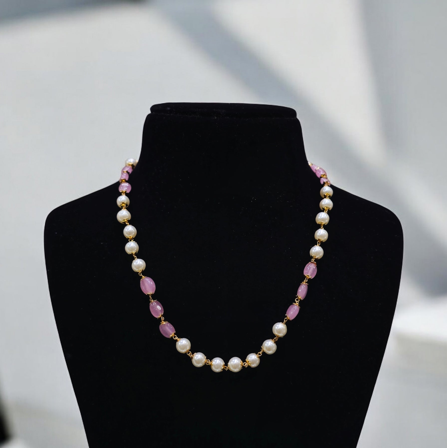 FW Pink & white pearl mala