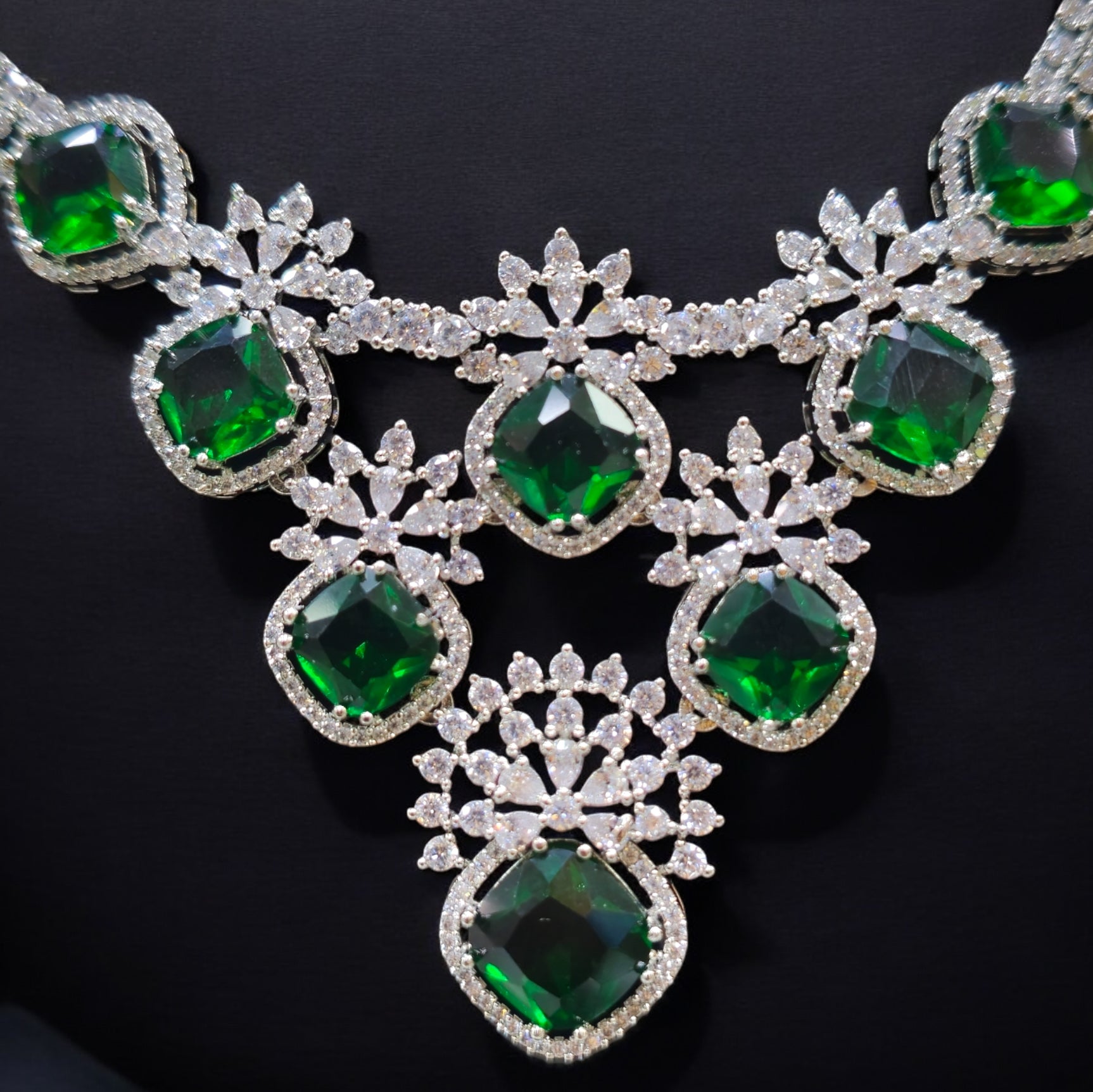 FW Green AD Rhodium Plated Necklace with Earrings