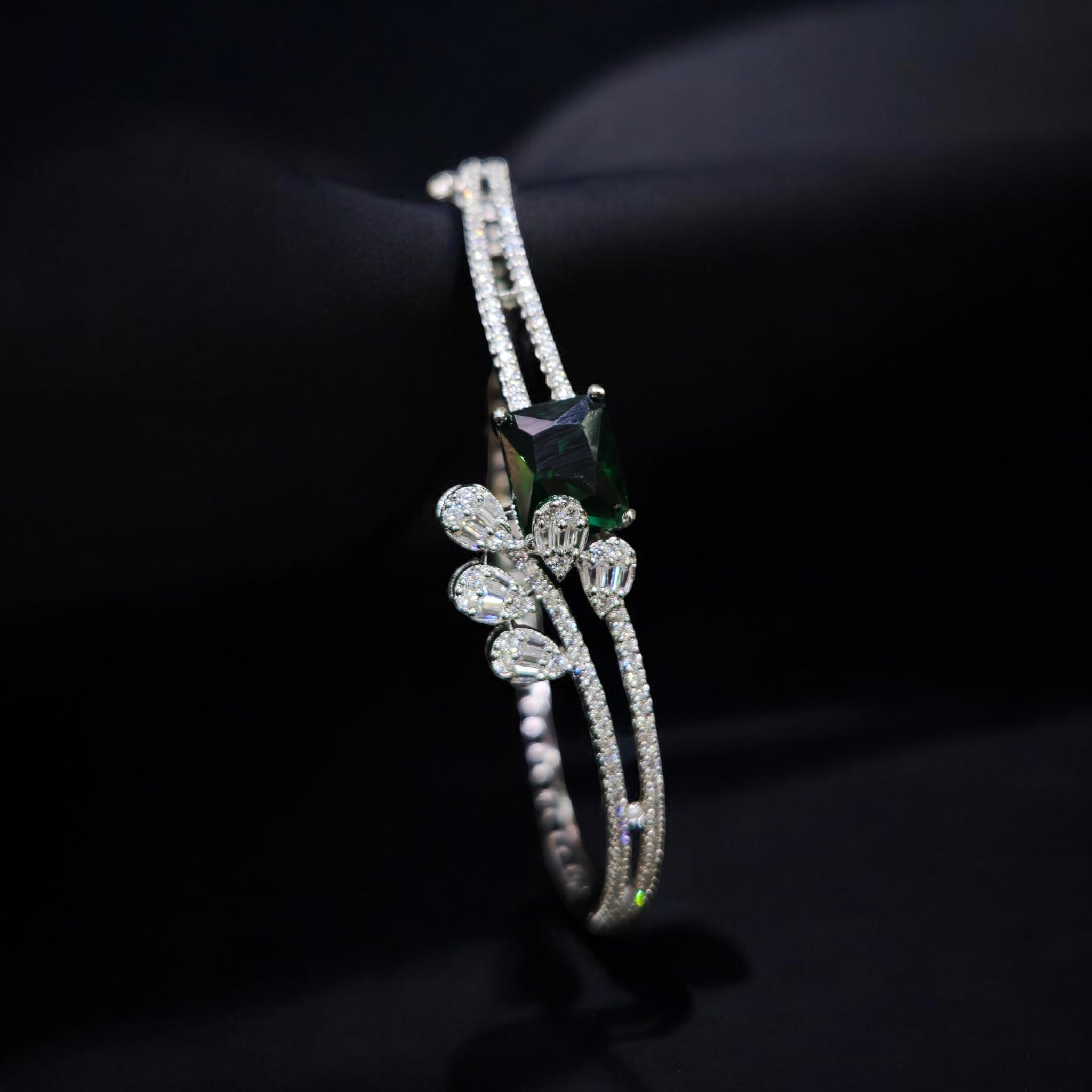 FW Emerald Green Rhodium Plated AD Kada