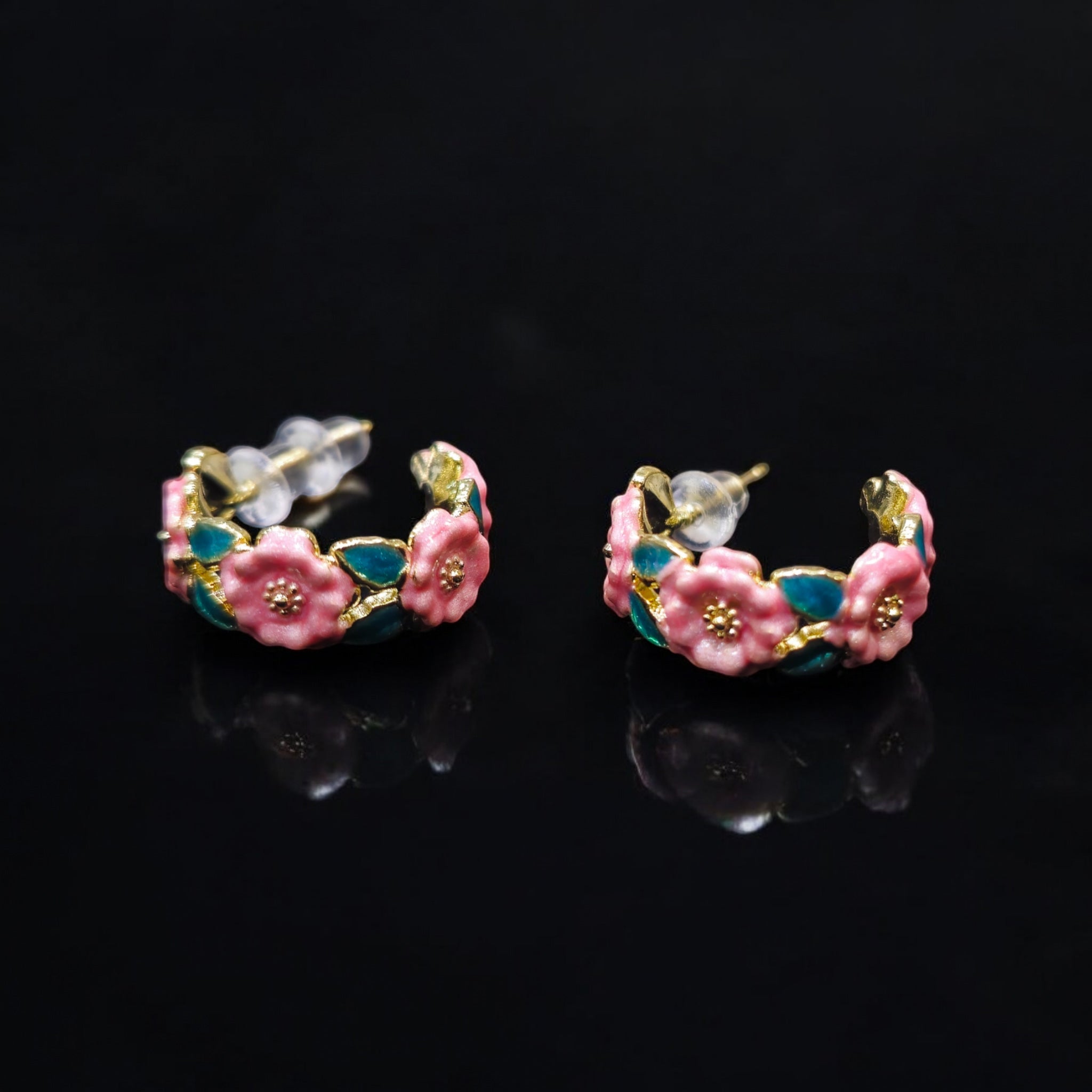 FW Flower print studs