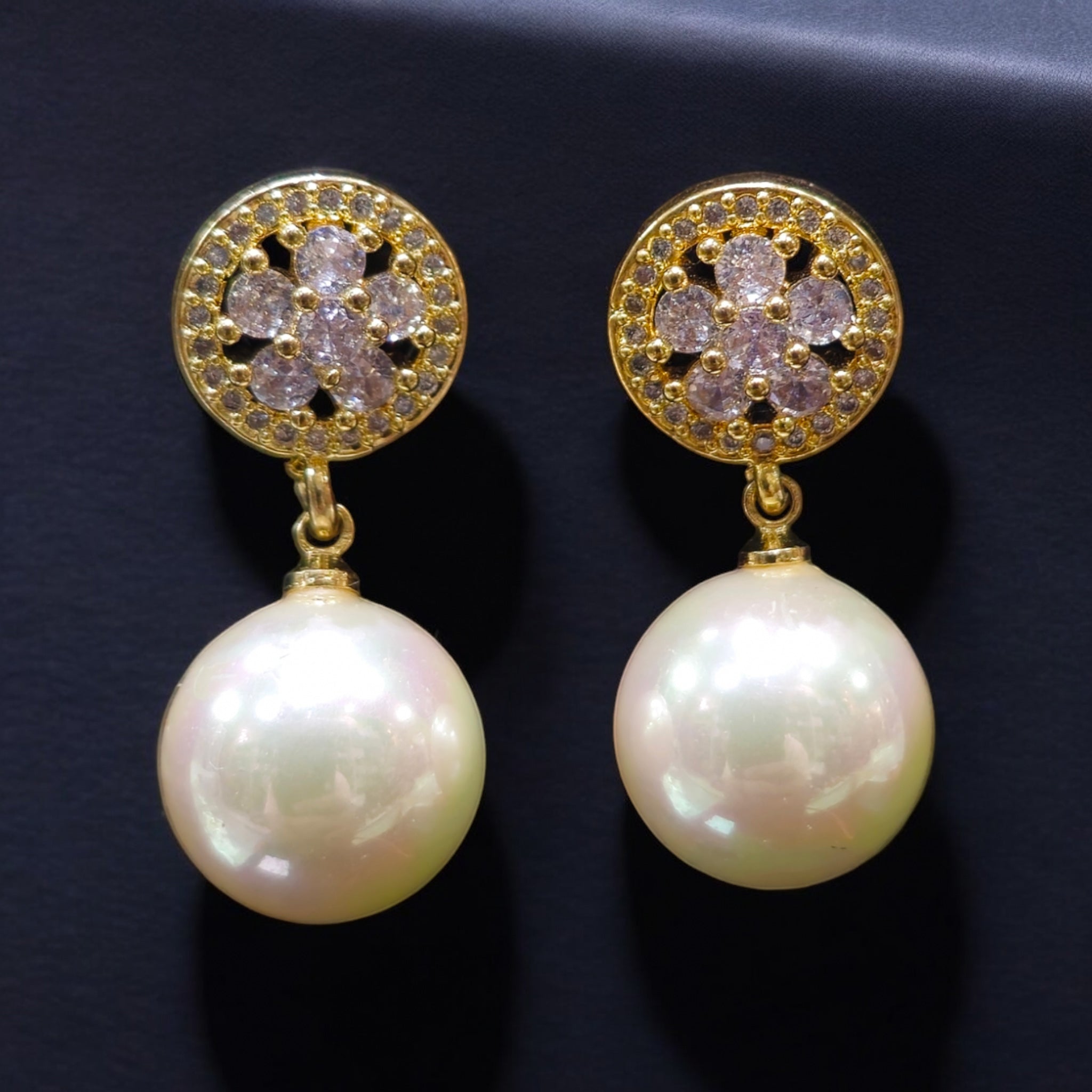 FW White Pearl AD Earring