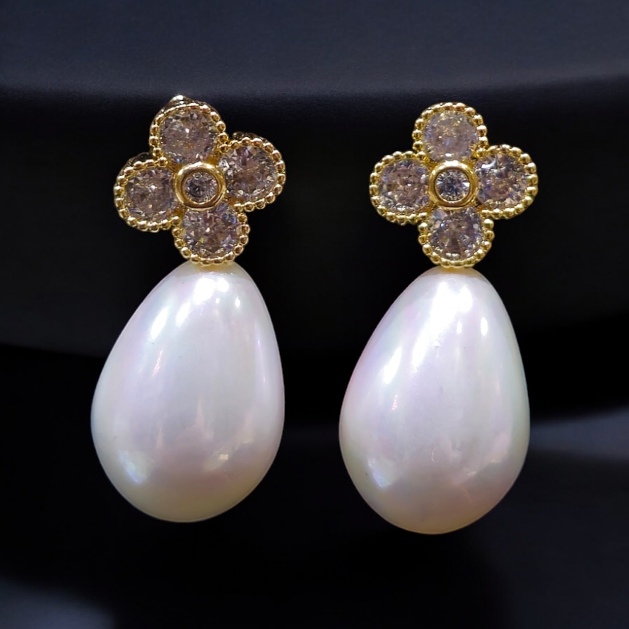 FW White Pearl AD Earring