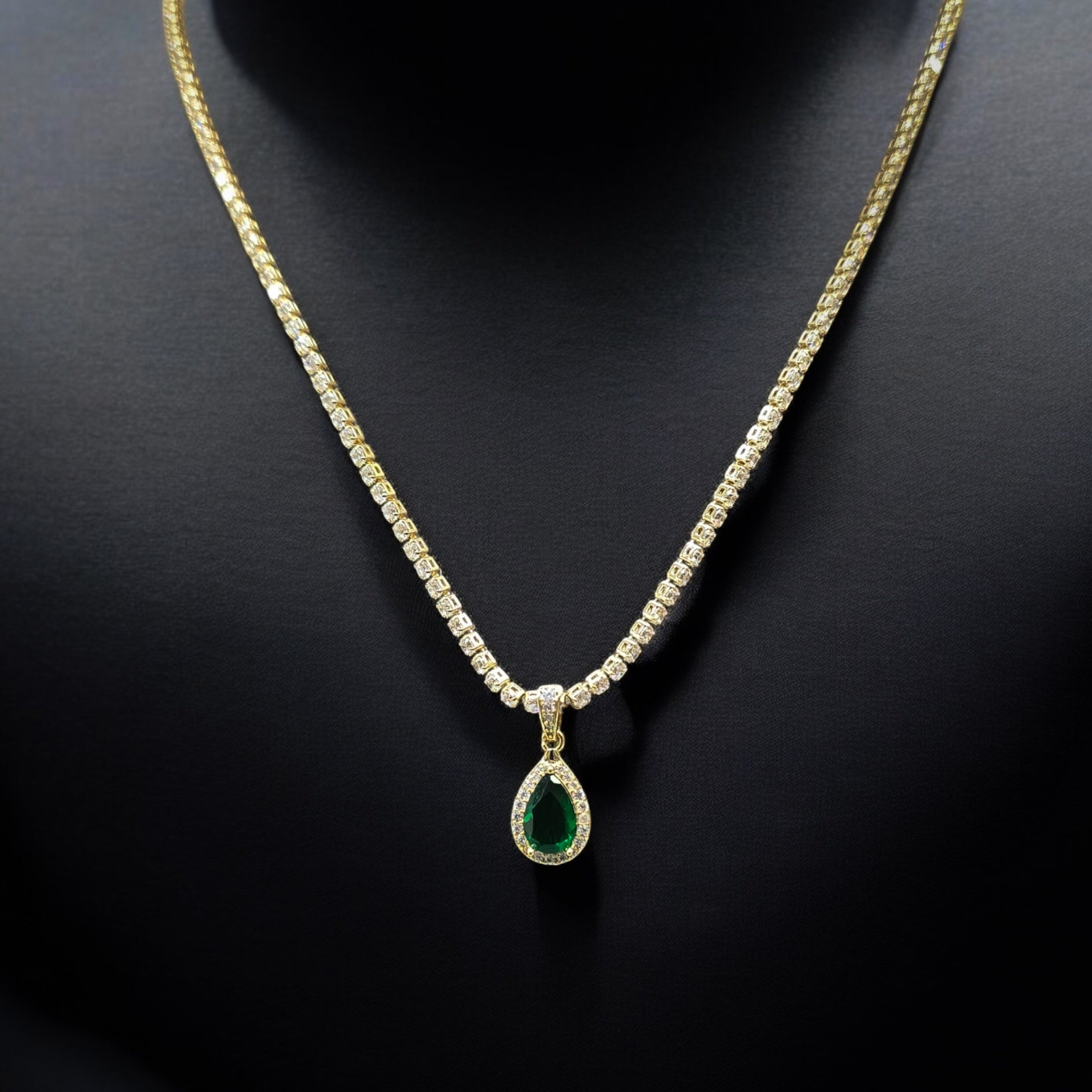 Emerald AD Chain Pendant