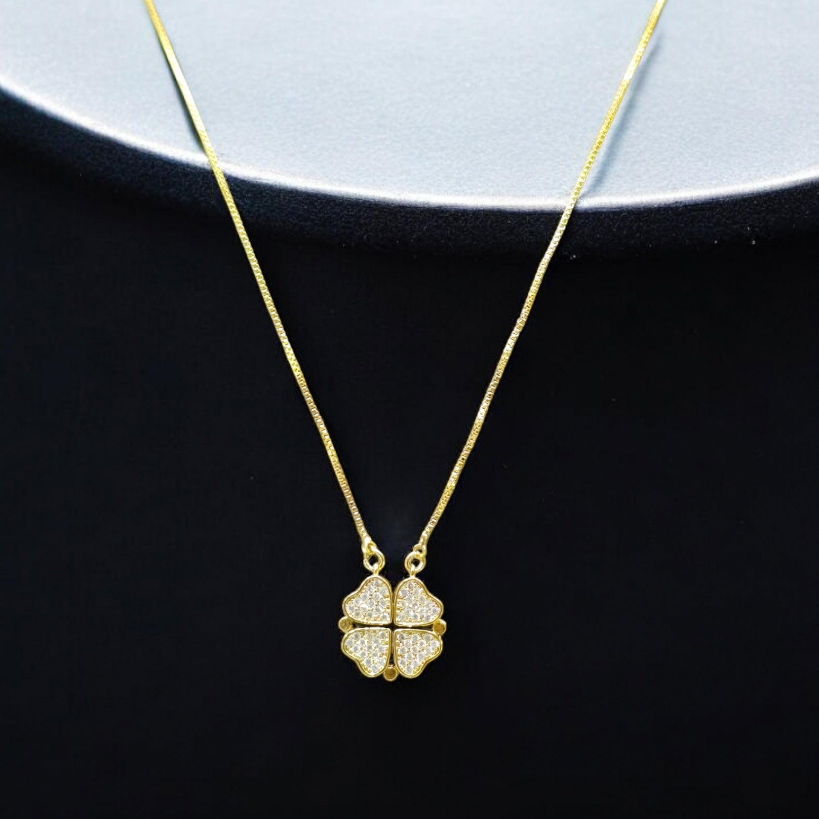 Magnetic Clover AD Stone Golden Chain Pendant