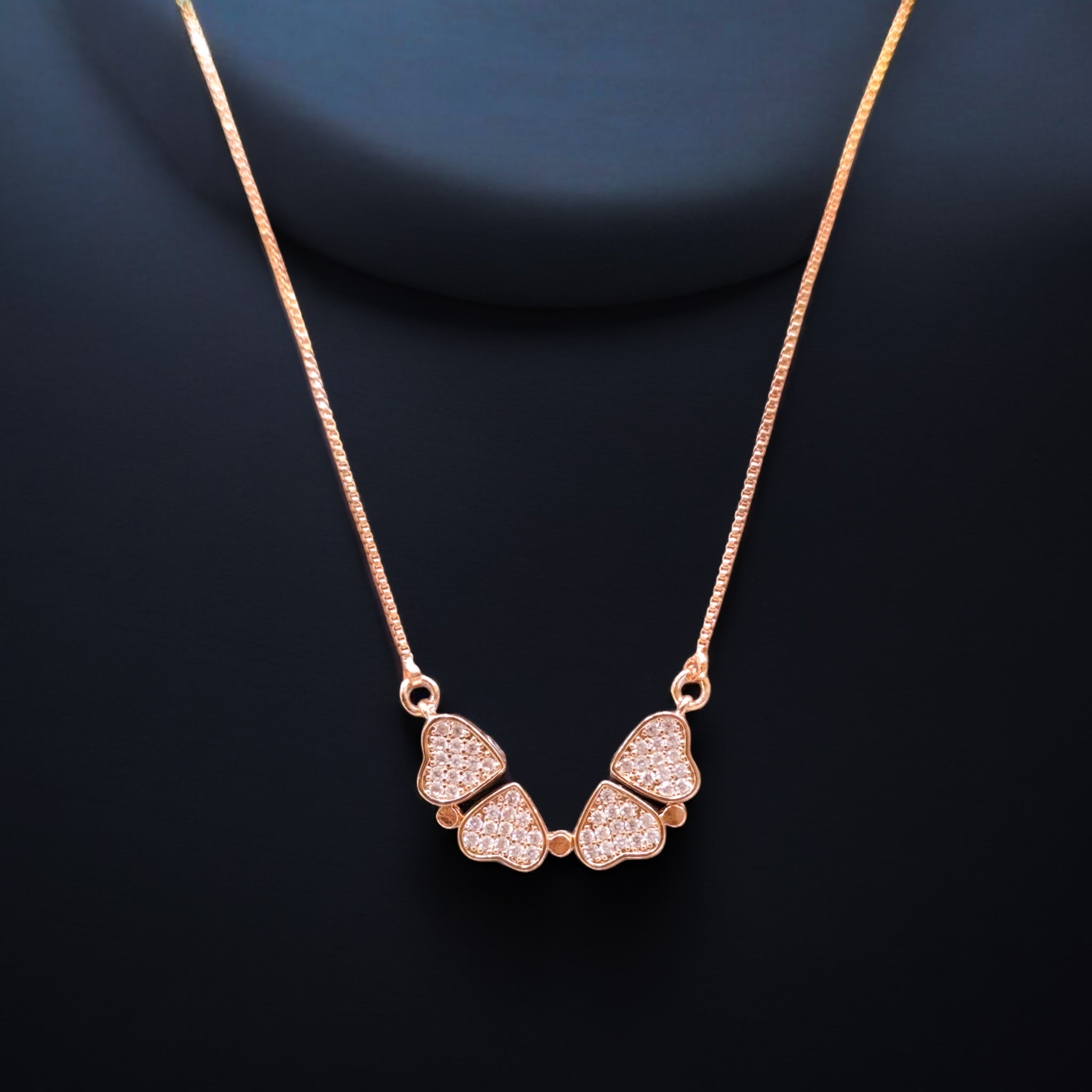 Magnetic Clover AD Stone Rosegold Chain Pendant